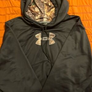 Under Armour Hoodie